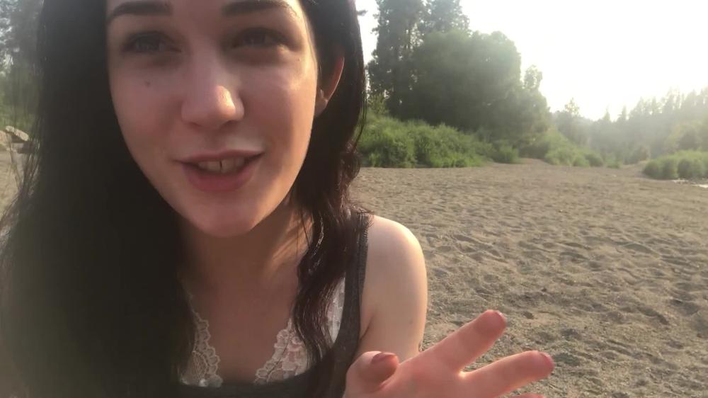luvevelynclaire 09 08 2018 12233224 Story Time