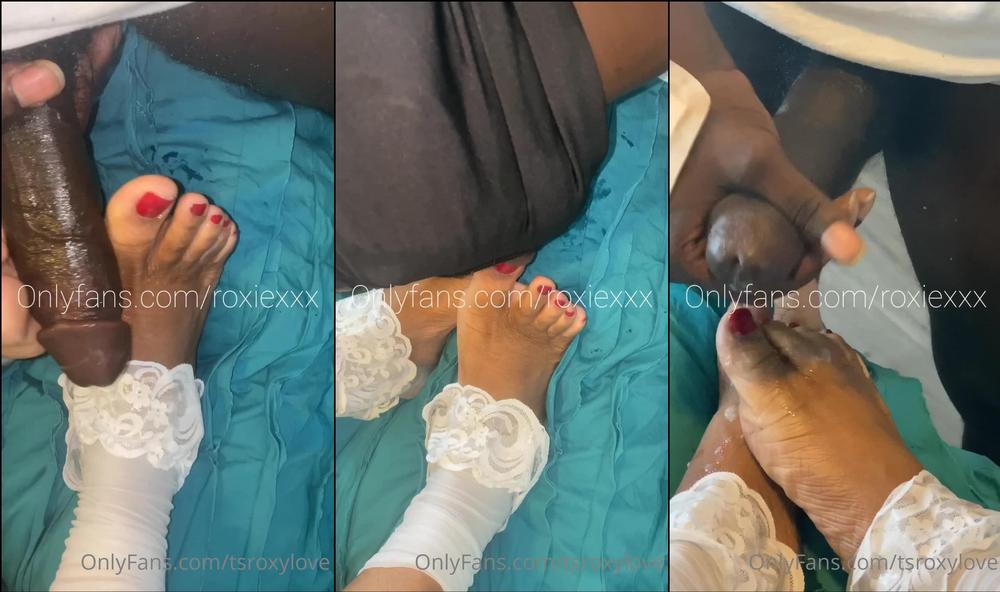roxiexxx 02 06 2020 385001522 Promo for the 10 min foot fetish video I just sent you, if you didnât receive it and you