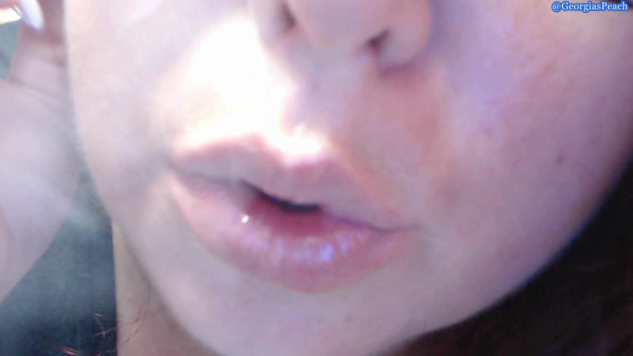 UpClose SMoking - November 09, 2015