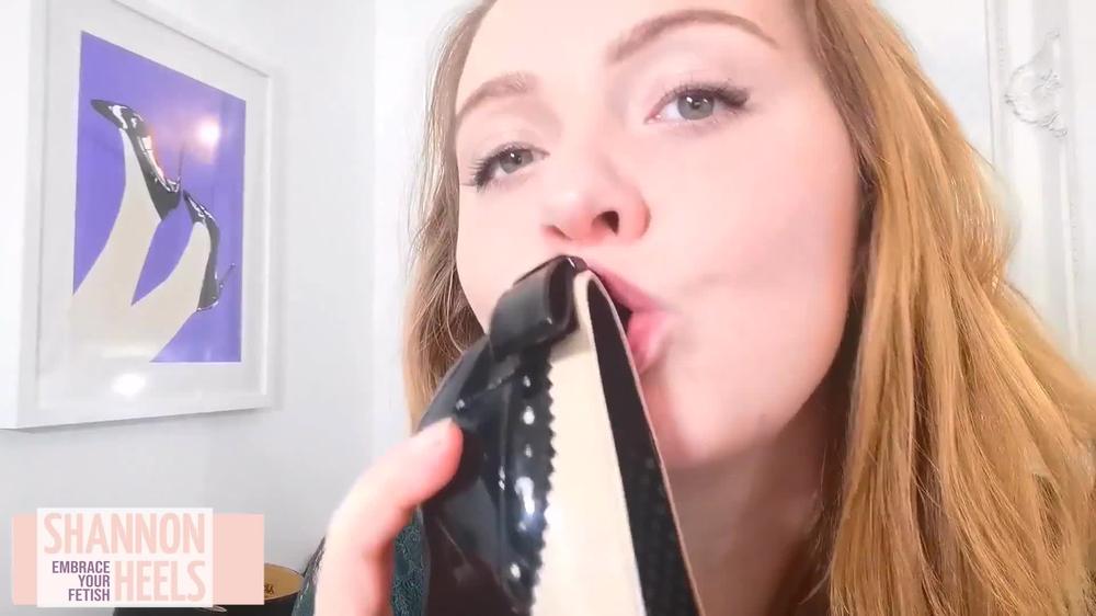 Licking Heels Fetish Compilation