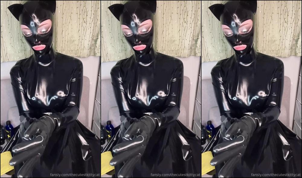 thecutestkittycat 2023-09-18 at 08-17 Fansly (Misty silver)