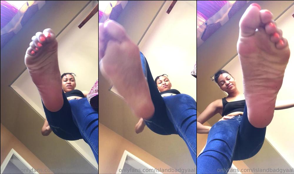 islandbadgyaal 04 05 2019 30799515 giantess pov