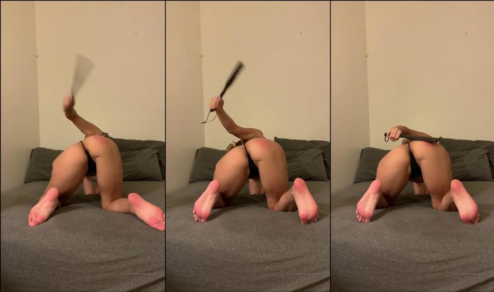 realgarnetrose 04 04 2020 213450250 Iâm being good and staying inside...I miss the days when I didnât have to spank myself