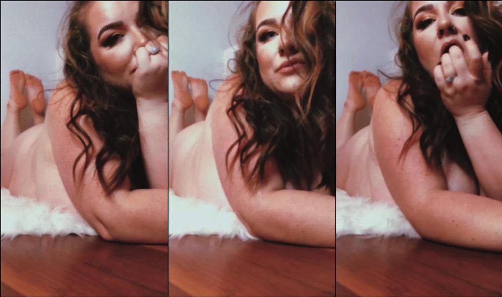 feetsiecakes_ 13 01 2020 18644087 Naked_in_the_pose_scrunching_these_soft_soles