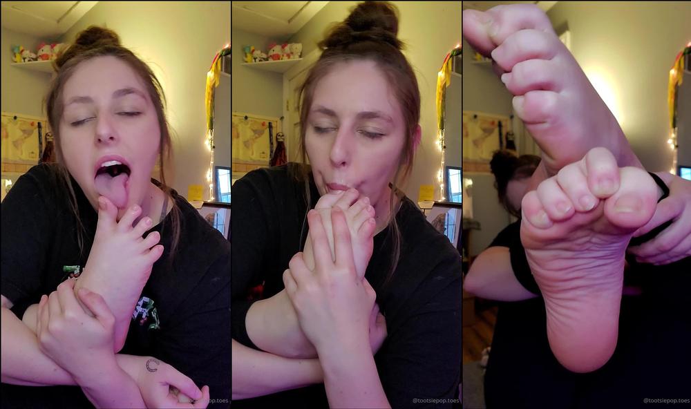 tootsiepoptoes 09 04 2020 221791340 self worship with bare toes