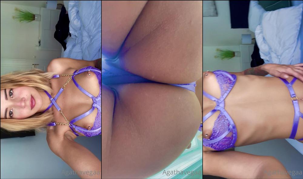 agathavegaa 08 04 2022 2418339943 I love to watch myself before go work bc I dress so hot so nice