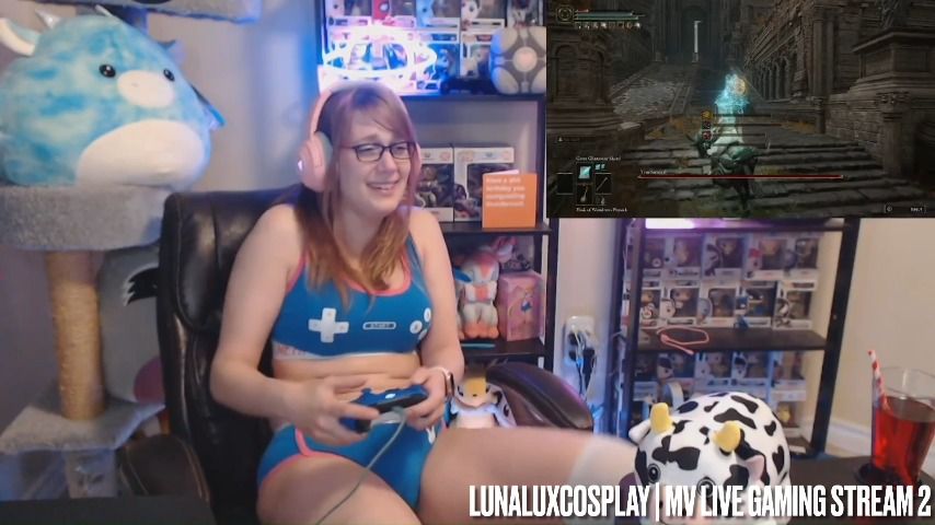 Gamer Girl - Clit Vibe & Elden Ring