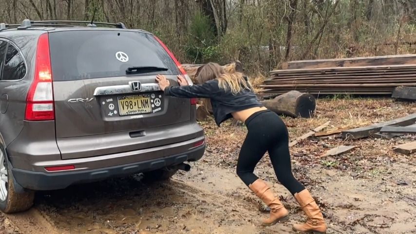 Stuck in the mud with Sinthia Bee - April 19, 2021