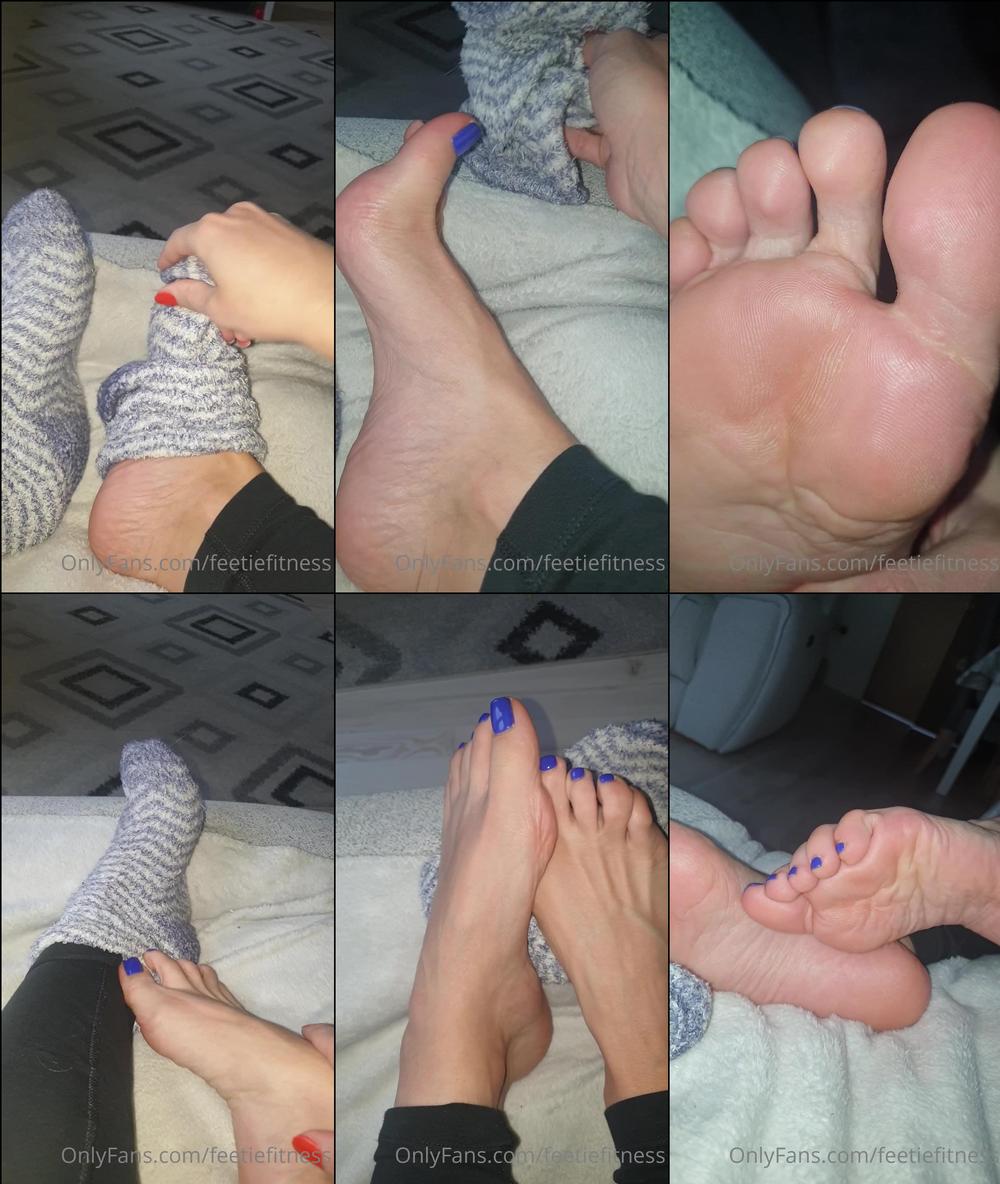 goddesssuzie26 01 05 2021 2098207959 slipper socks are comfy but i love the barefoot