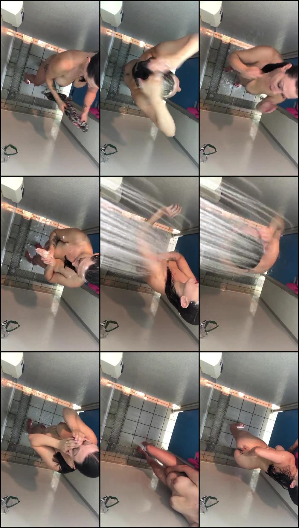 Sexy Shower & Quick Finger Fuck