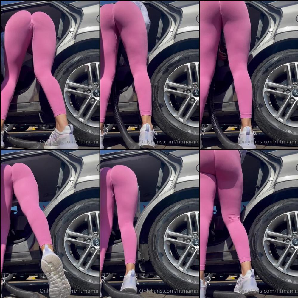 fitmamii 17 02 2022 2364626524 I'll get the car you get my trunk 