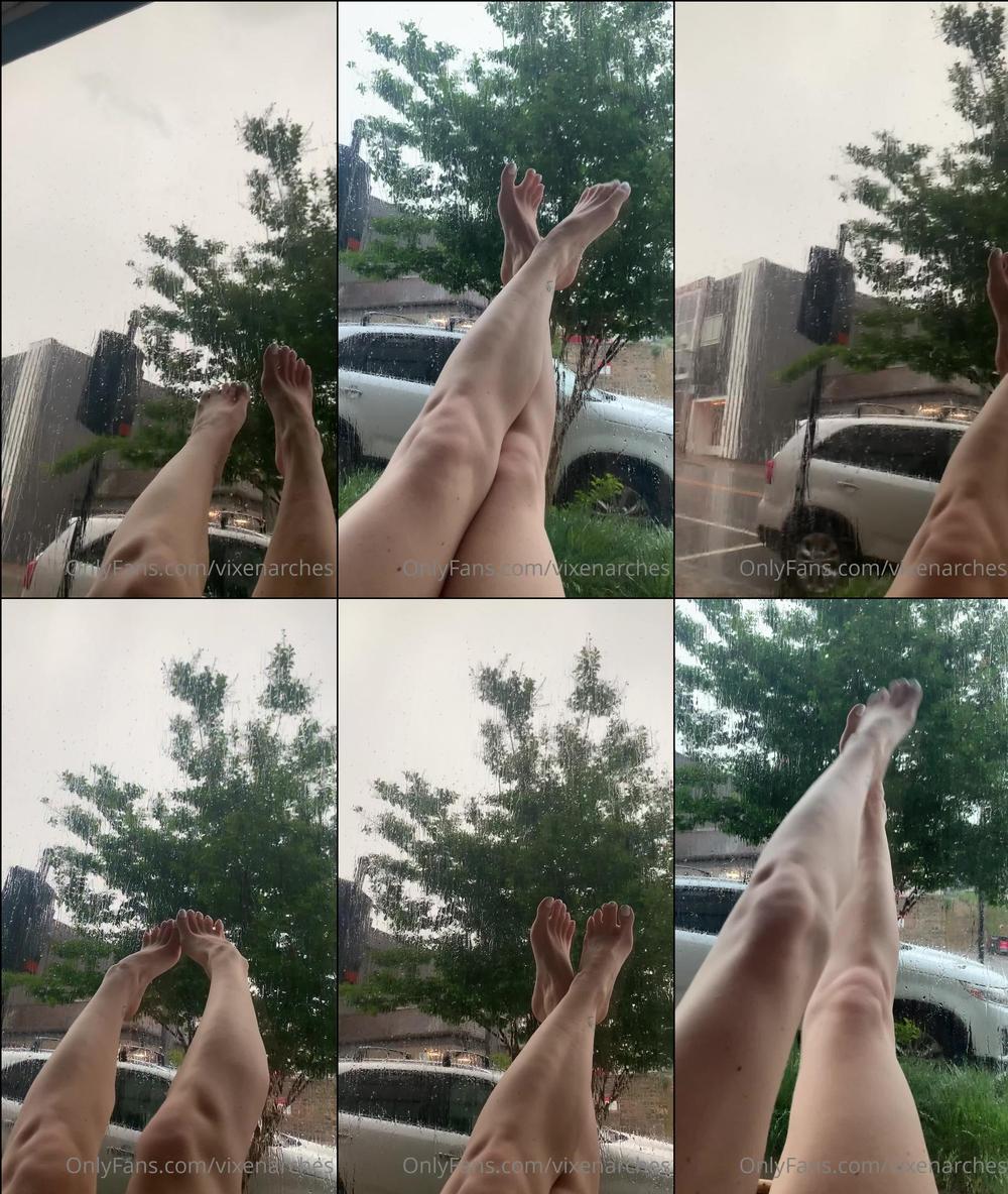vixenarches 04 05 2022 2444622944 Chill with me on this rainy day 