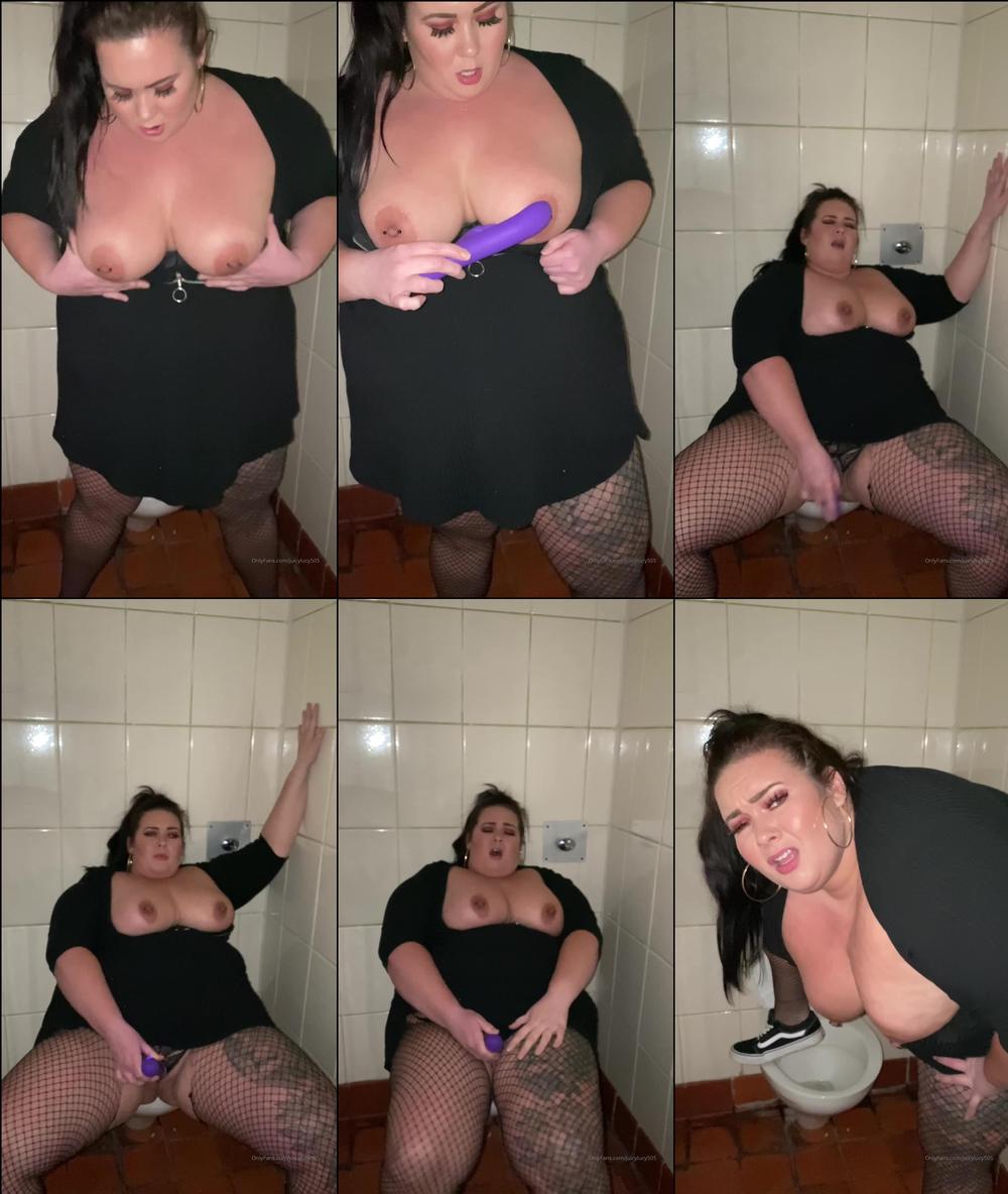 juicylucy505 12046774 2020 01 21 playing with myself in the public restroom 
