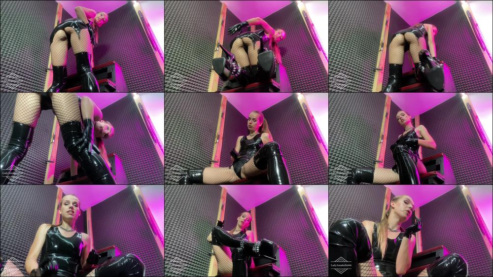 Latex Goddess gives you JOI and CEI