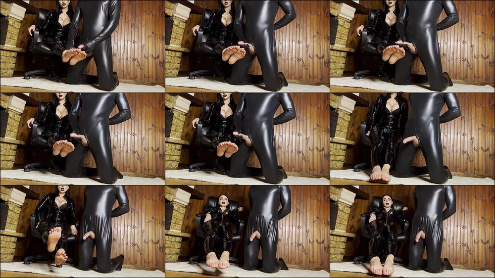 Foot bitch CEI Teaser