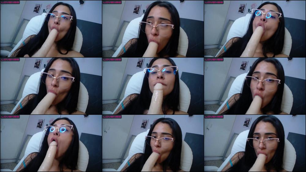 a soft blowjob ONLINE