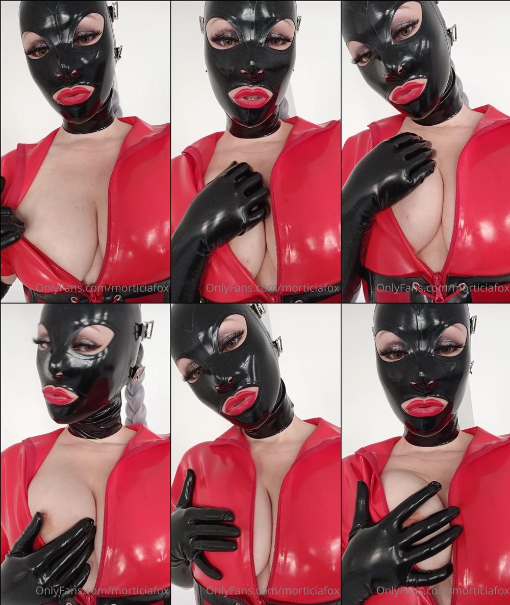morticiafox 07 04 2021 2076513019 Kneading my super soft boobs 