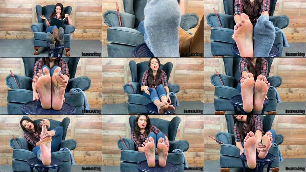 Witch Casts Foot Fetish Spell on Herself - December 30, 2020