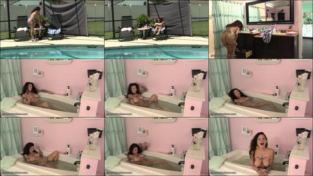 Ginary - Sexy BathTub Masturbation
