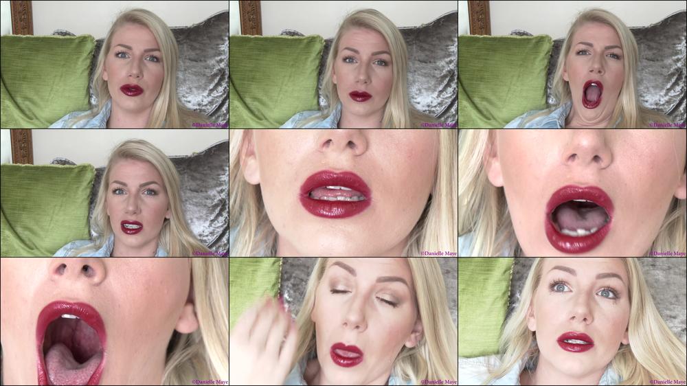 Lipstick Yawn - October 05, 2017
