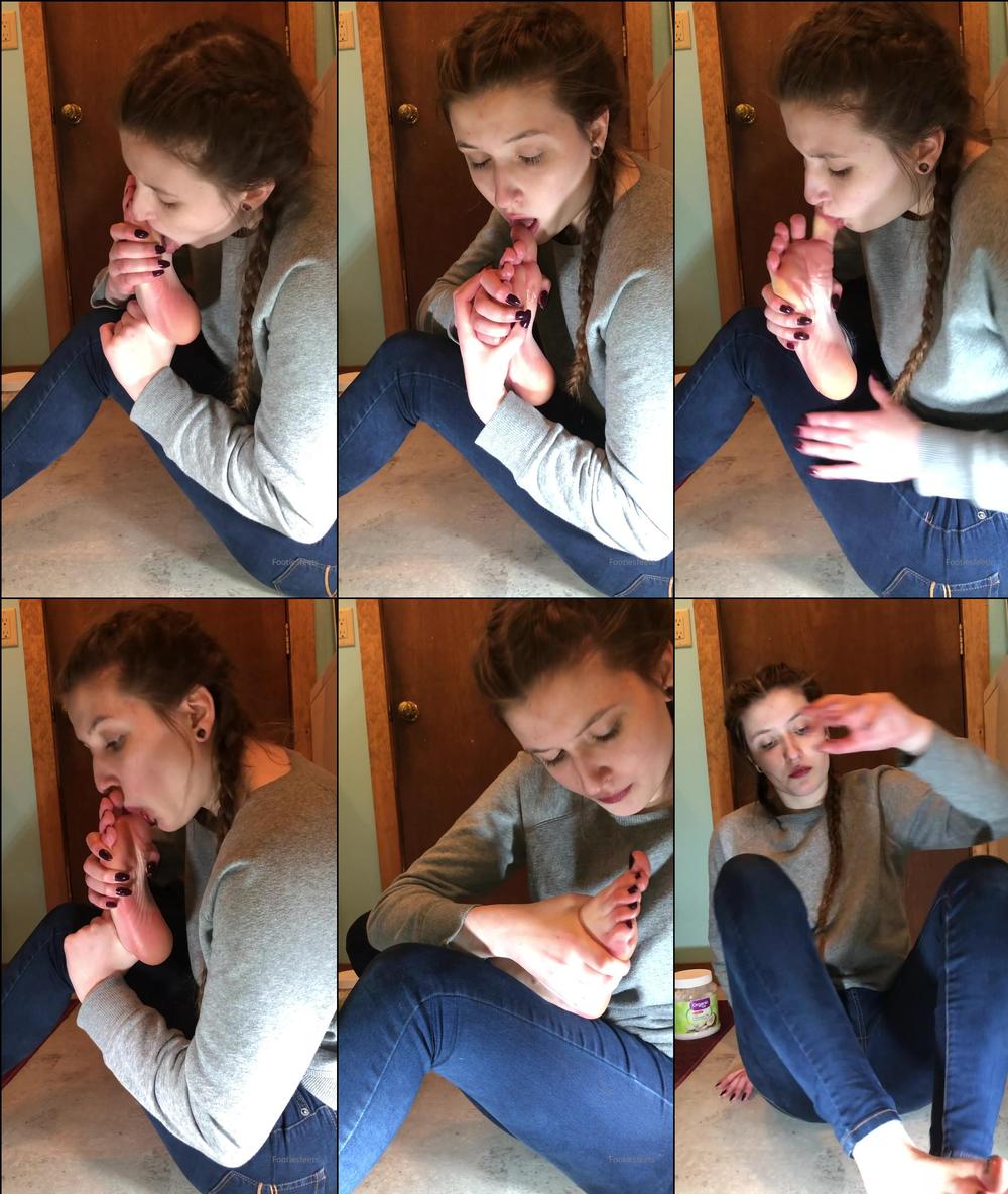 footiesfeets 04 03 2020 23963181 Decided to spoil you guys with 