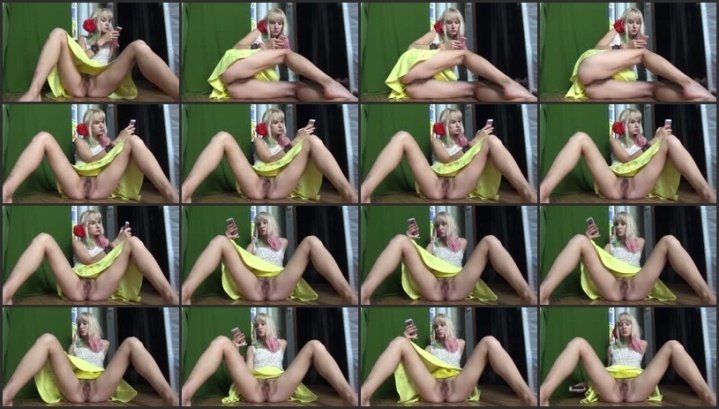 Goddess Vanessa Ignoring Pussy