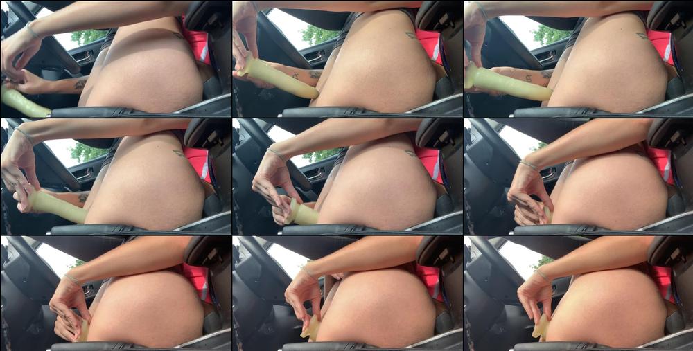 leahwintersxoxo 02 10 2019 66797553 Right before the mailman pulled up beside me
