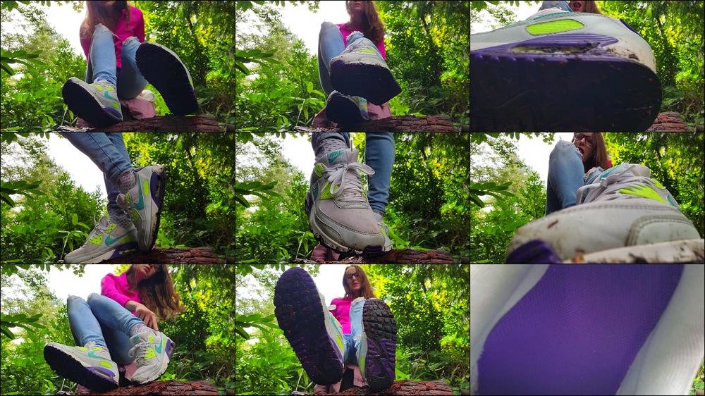 Lick & Sniff Muddy, Rainy Sneakers