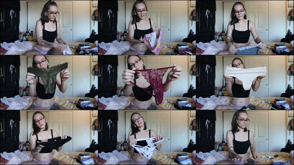 Chatting about my panties