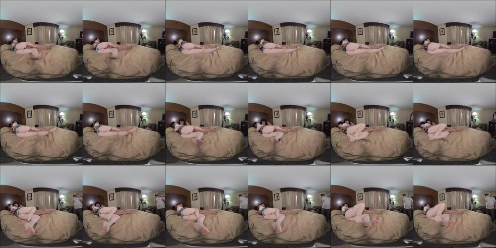 VR 3D minute preview TOO HOT TO HANDLE