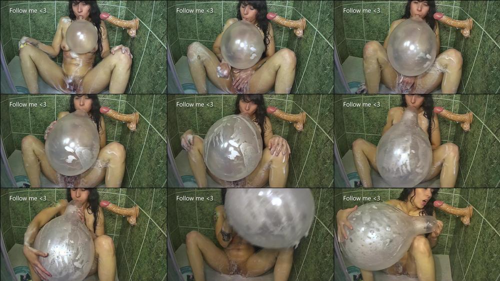 A Bath with a Balloon - February 12, 2021
