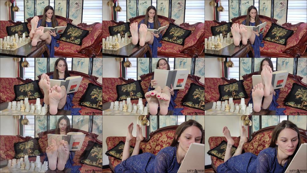 4K - Ignored By Size 8 Goddess Feet