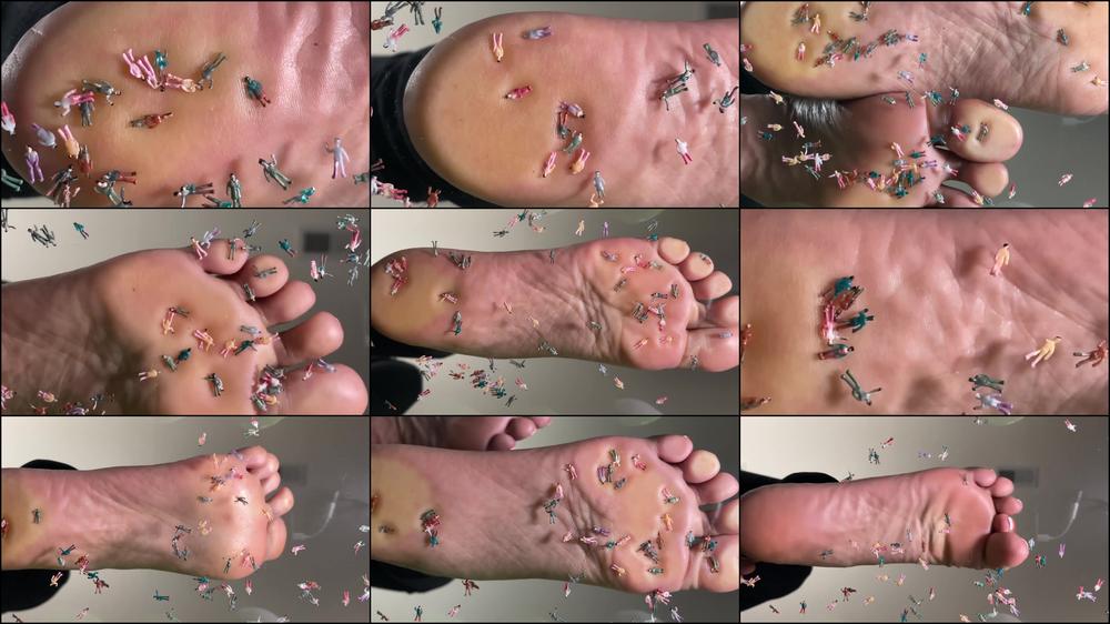 Giantess Smashes Her Subs