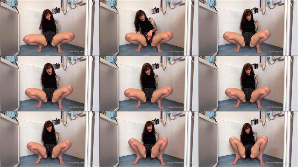 Pissing in my jean shorts 4k