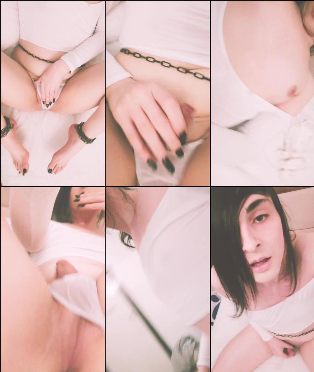 sarahalexisxx 11530945 my first solo video me playing with myself and cumming 