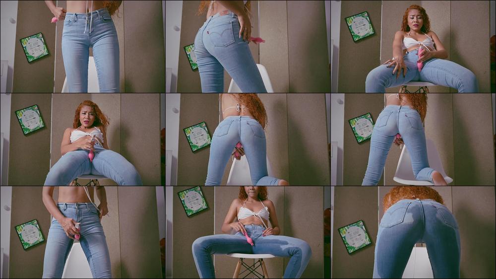 LEVI'S JEANS SQUIRT