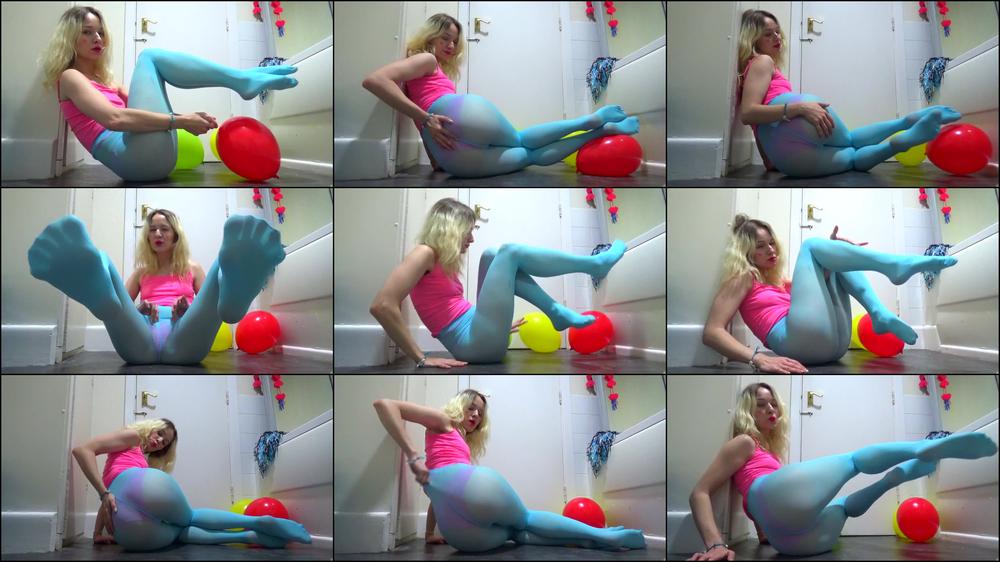 BLUE NYLONS