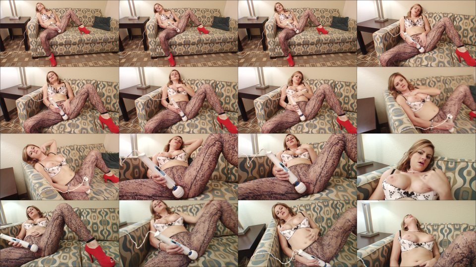 Bbperu Big Tits French Blonde Keiyra Orgasms