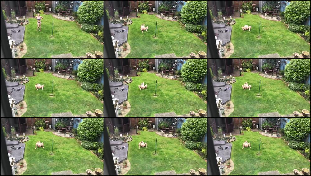 Naked Pussy Play in My Friends Garden