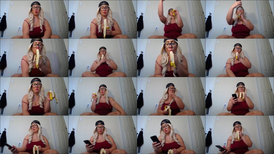 Paisleehaze Banana Sucking