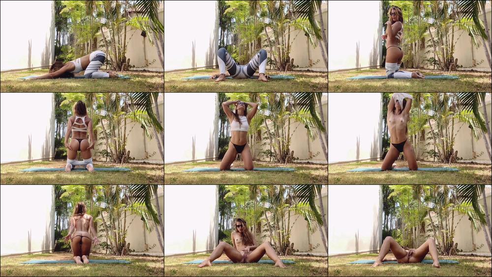 Molly Sweet Stretching In Leggings Tease And Mastur