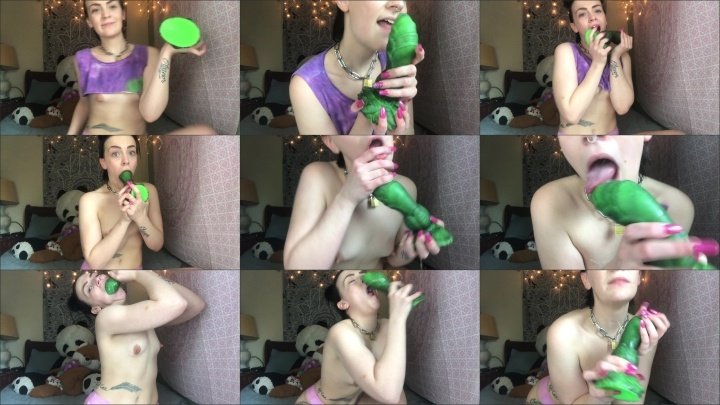 Abigail Annalee Spitty Bad Dragon Blowjob