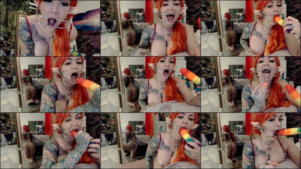 Red Headed Elf Spit Gag Play