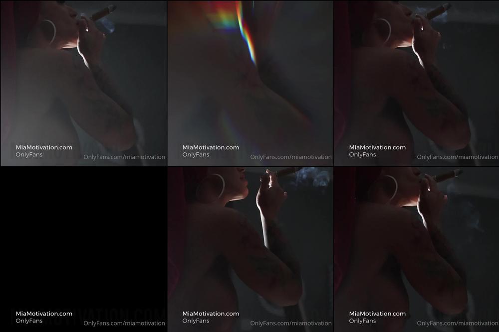 miamotivation 30 09 2022 2621415675 With all this hurricane prep stress, I must confess Getting naked and putting a thick ciga