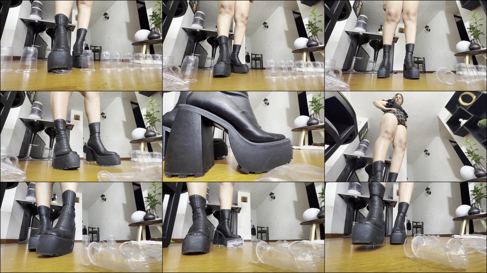 STANDARD Giantess tell what she can do to you 4 being badboy - September 03, 2023
