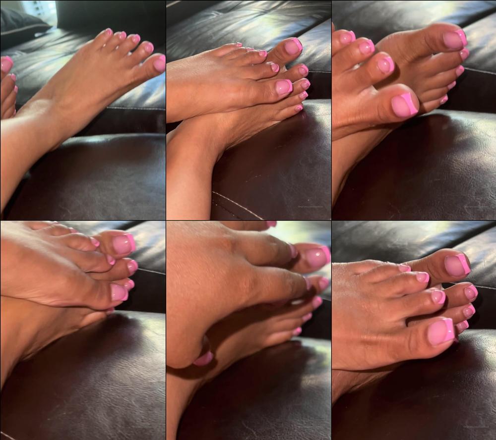 livwillson 18 05 2022 2459103588 Admiring my feet.. i think I will keep getting them painted like this more often