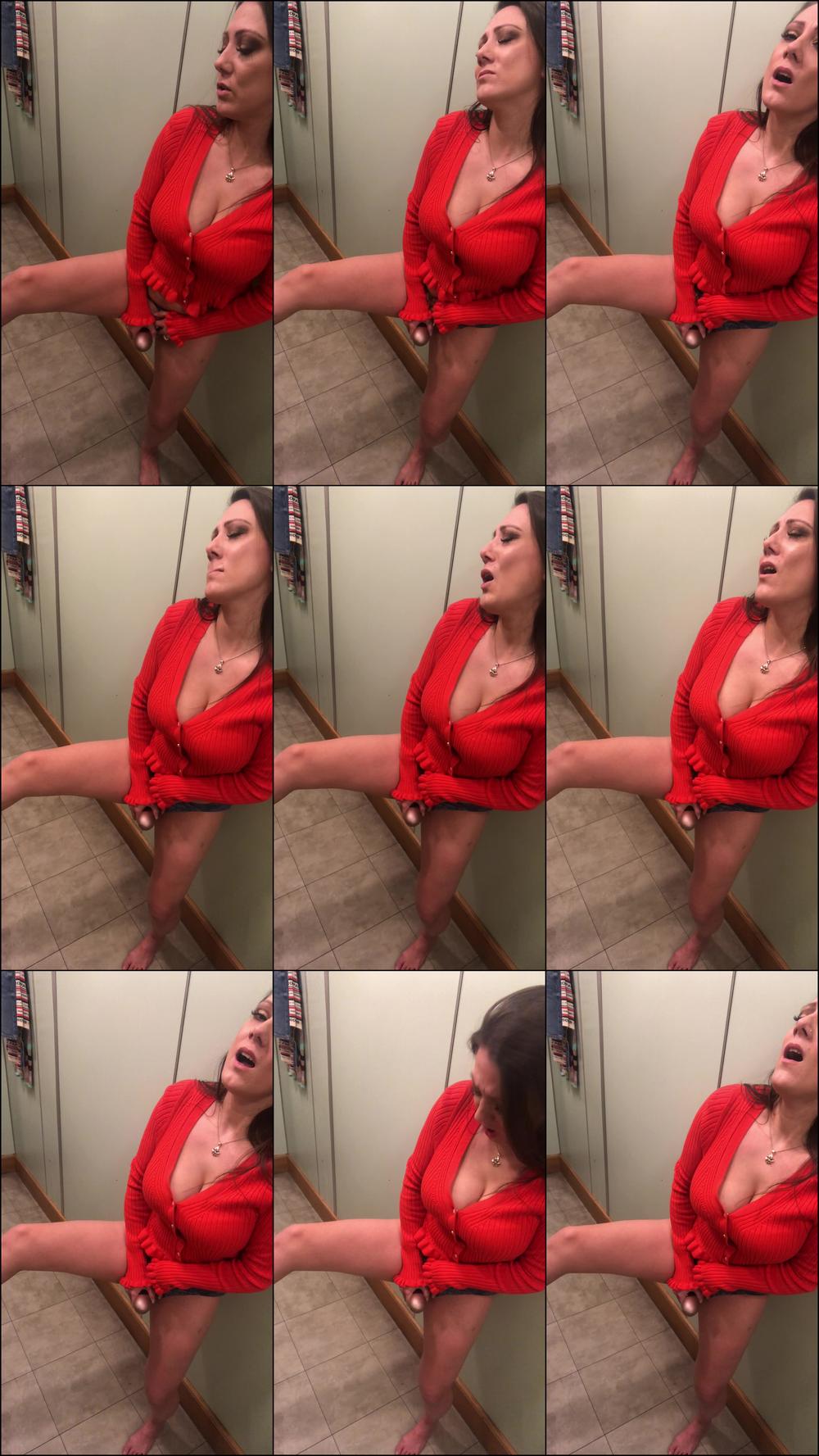 Changing Room Masturbate