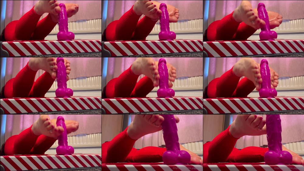 miss piggy toes 130501406 2021 04 03 reversed dildo foot jobs are my absolute favourite because you get to see my soles up close and pers