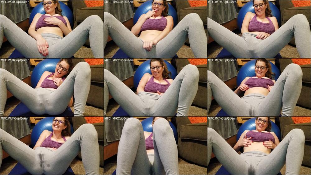 Squirting In My Yoga Pants