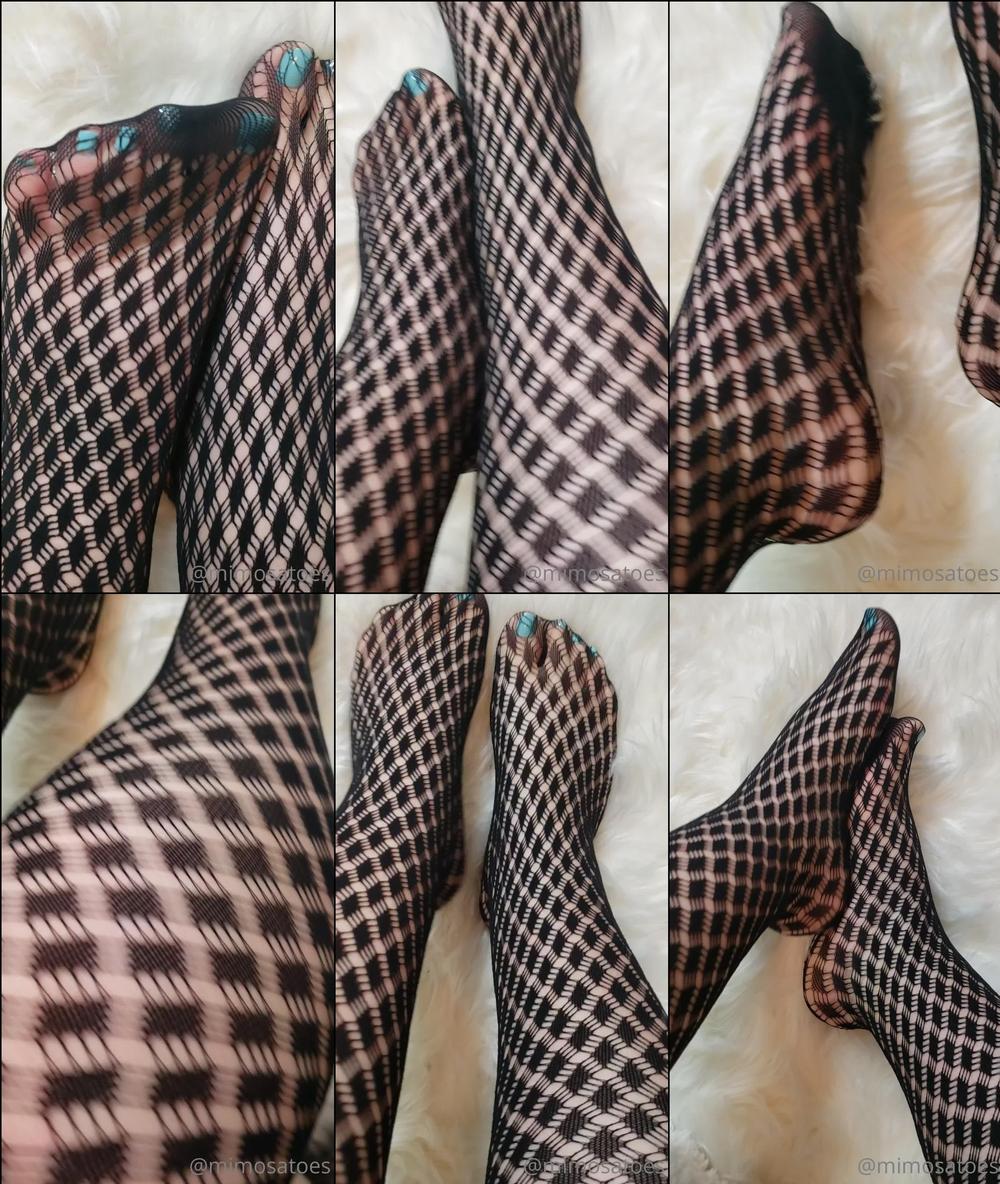 mimosatoes 20 01 2021 2012913379 One min video of my legs and feet in sexy black textured tights. Two pictures in the tight